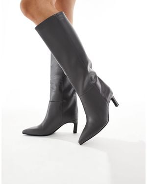 SEQWL Benz Knee High Kitten Heel Boots - Gray