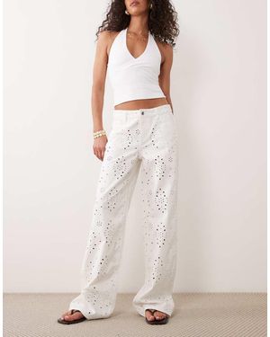 Gina Tricot Jeans Met Wijde Pijpen En Broderie - Naturel