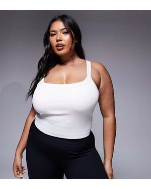 4505 Curve Seamless Sculpting Vest With Inner Bra - White