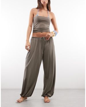 Weekday Pantalones Grises De Corte Globo