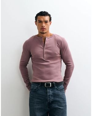 ASOS Muskelshirt mit henley-ausschnitt - Rot