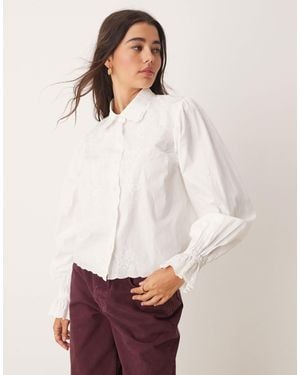 Miss Selfridge – bestickte hemdbluse aus popeline - Weiß