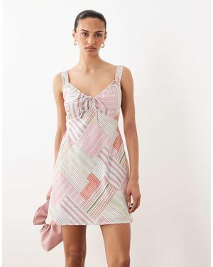 Abercrombie & Fitch – minikleid im milchmädchen-stil mit hohem leinenanteil und abstraktem streifenmuster - Pink