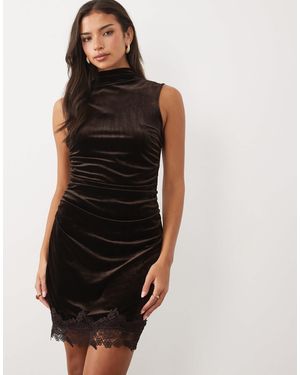 Vero Moda Ärmelloses samt-minikleid mit hohem kragen und spitzendetail - Schwarz