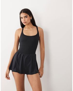 4505 – active – laufkleid mit integriertem bh und unter-shorts - Schwarz