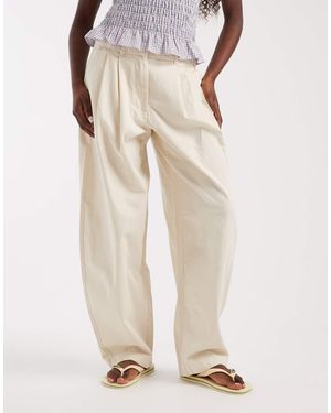 Aware Pantaloni Con Doppia Piega Sul Davanti E Gamba Bombata - Neutro