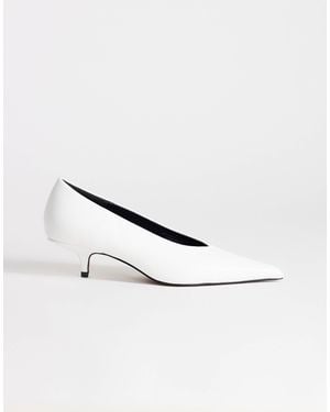 TOPSHOP Avril Kitten Heel Mid Court Shoe - White