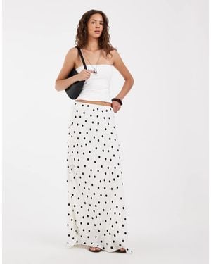 Pieces Satijnen Maxi Rok Met Witte Polkadotprint - Zwart