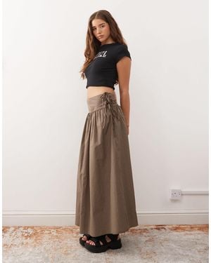 Collusion Dropped Waist Printed Maxi Skirt - Natural