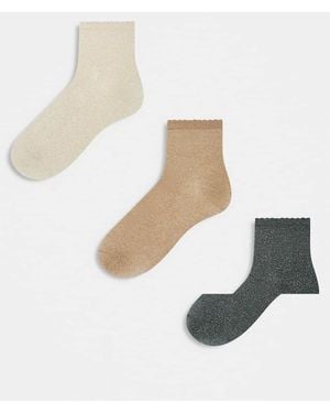 Pieces Scallop Trim Socks 3 Pack - White