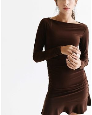 Pull&Bear Kurzes kleid mit raffungen - Schwarz