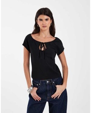 Noisy May Top Met Kraagdetail - Zwart