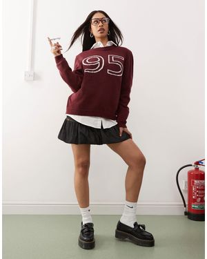 ASOS Pull en maille duveteuse style universitaire - bordeaux - Rouge