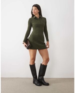 ASOS Zachte Corduroy Mini Jurk Met Lange Mouwen En Polokraag - Groen