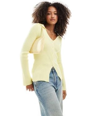 ASOS Cárdigan Amarillo Pastel Con Cuello De Pico Con Solapas De Canalé De