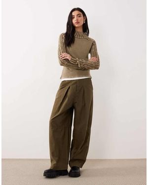 Free People Jersey Caqui De Manga Larga Con Cuello Alto De Canalé Breezy De -Verde - Neutro