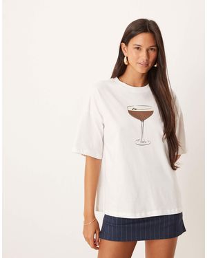 Never Fully Dressed – espresso martini – t-shirt - Weiß