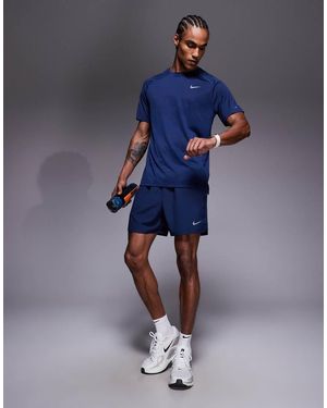 Nike Challenger Dri-Fit 5 Inch Shorts - Blue