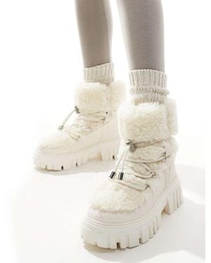 South Beach Faux Fur Chunk Lace Up Boot - Natural