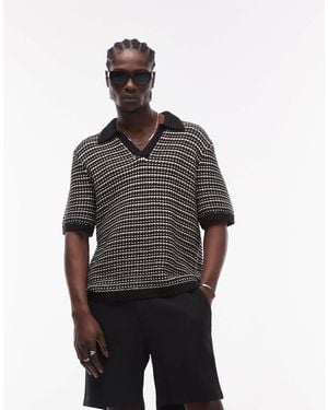 TOPMAN – gestreiftes polohemd aus strick mit reverskragen - Grau
