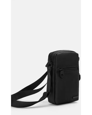 Pull&Bear – gummierte handytasche - Schwarz