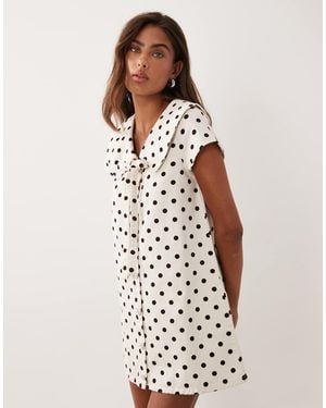 Miss Selfridge Vestido Vaquero Corto Con Cuello Y Detalle De Lazada En-Blanco