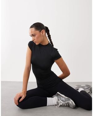 4505 Active Quick Dry Slim Fit T-shirt With Mock Neck - Black