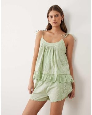 Miss Selfridge Embroidered Shorts - Green