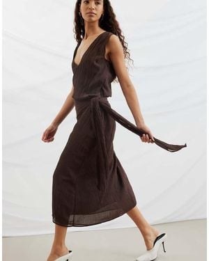 NA-KD Scoop Neck Scarf Tie Midi Dress - White