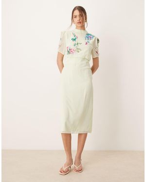 Hope & Ivy Embellished Midi Dress With Bow Back - Natural