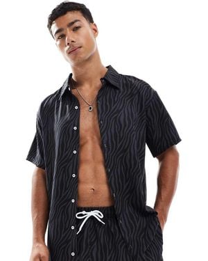 OOSC Tiger Short Sleeve Shirt - Blue