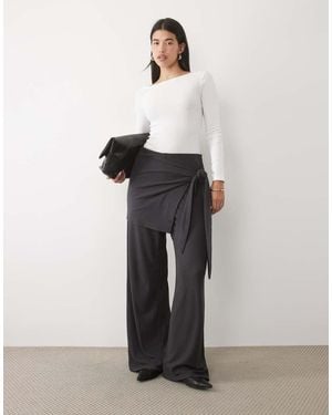 ASOS Superzachte Gedrapeerde Broek Met Wijde Pijpen En Strik Opzij - Wit