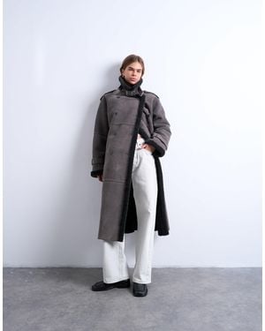 TOPSHOP Longline Aviator Shearling - White