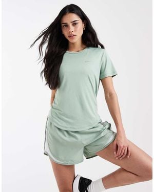 Nike Tempo Dri-Fit T-Shirt - Green