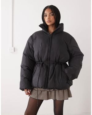 Monki Oversized Tie Cinch Waist Puffer Jacker - Black