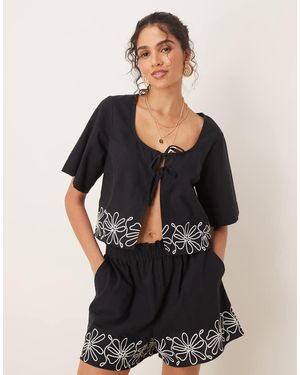 ASOS Top Ricamato Allacciato Sul Davanti - Nero