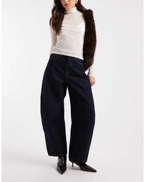 Vero Moda Kaitlin Wide Barrel Jeans With Contrast Stitiching - Blue