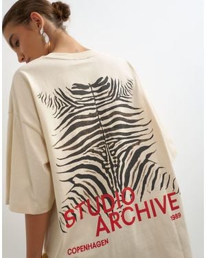 TOPSHOP T-Shirt Met Print 'Studio Archive' Oversized - Meerkleurig