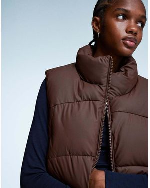 Bershka Cropped Puffer Gilet - Brown