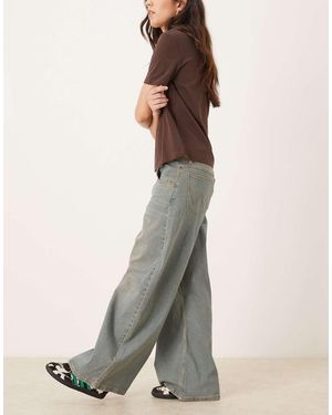 Wrangler Low Rise Barrel Jeans - Blue
