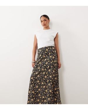 Miss Selfridge Falda Larga Marrón De Corte Al Bies Con Estampado Floral De Fibras Hiladas - Blanco