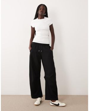 Tala Mid Rise Pintuck Barrel Leg Jogger - White