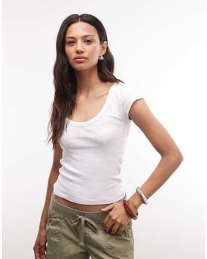 Collusion T-Shirt Baby Bianca Con Scollo A Barchetta - Bianco