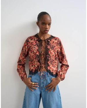 TOPSHOP Blouse Met Gestrikte Voorkant En Kanten Detail - Rood