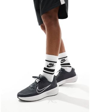 Nike – interact run – laufsneaker - Schwarz