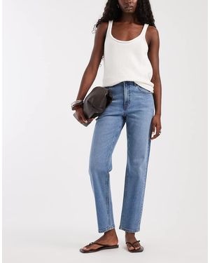 ASOS Mom Jeans Slim Fit Lavaggio Chiaro - Blu