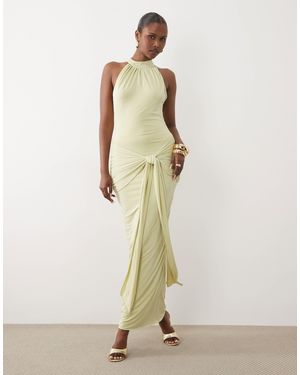 Ruched & Ready Robe longue sculptante au toucher soyeux - Blanc