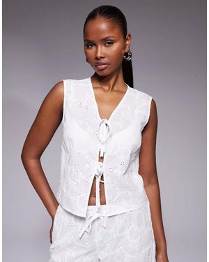 Kaiia Strandtop Van Broderie Met Gestrikte Voorkant - Wit