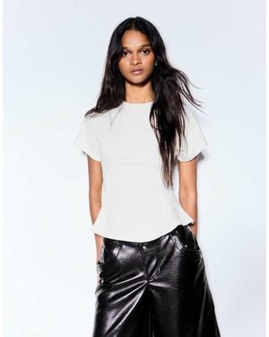 Bershka T-Shirt Met Korte Mouwen En Peplum - Wit