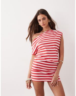 The Frolic Exclusive Fitted Skirt Asymmetric Shoulder Mini Dress - Red
